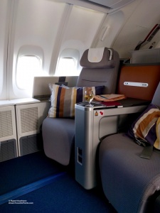 LH Business Seat1