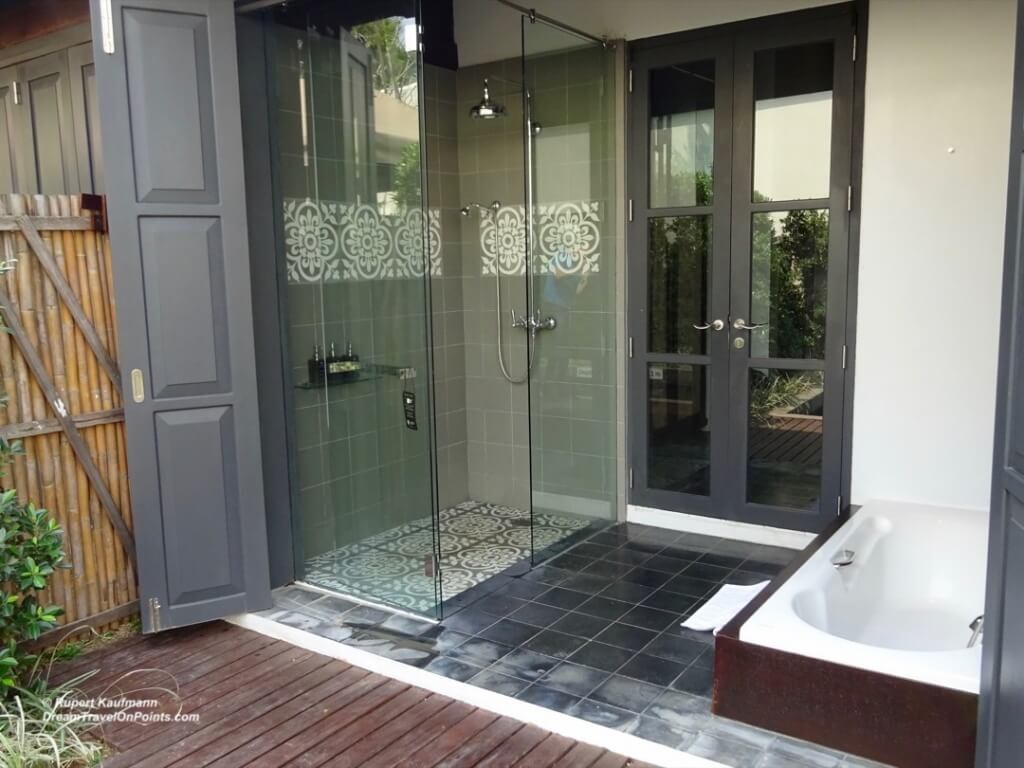 LAO Sofitel LPB BathOutdoor