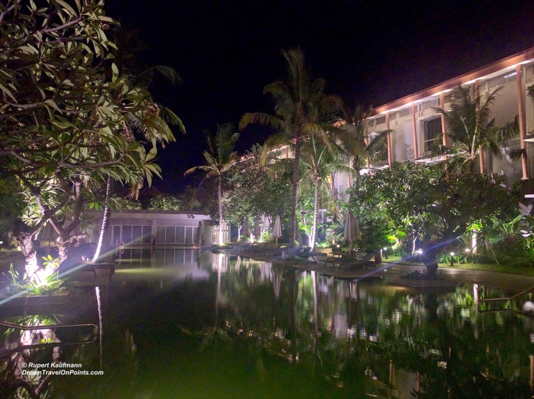 Hilton Garden Inn Bali Pool
