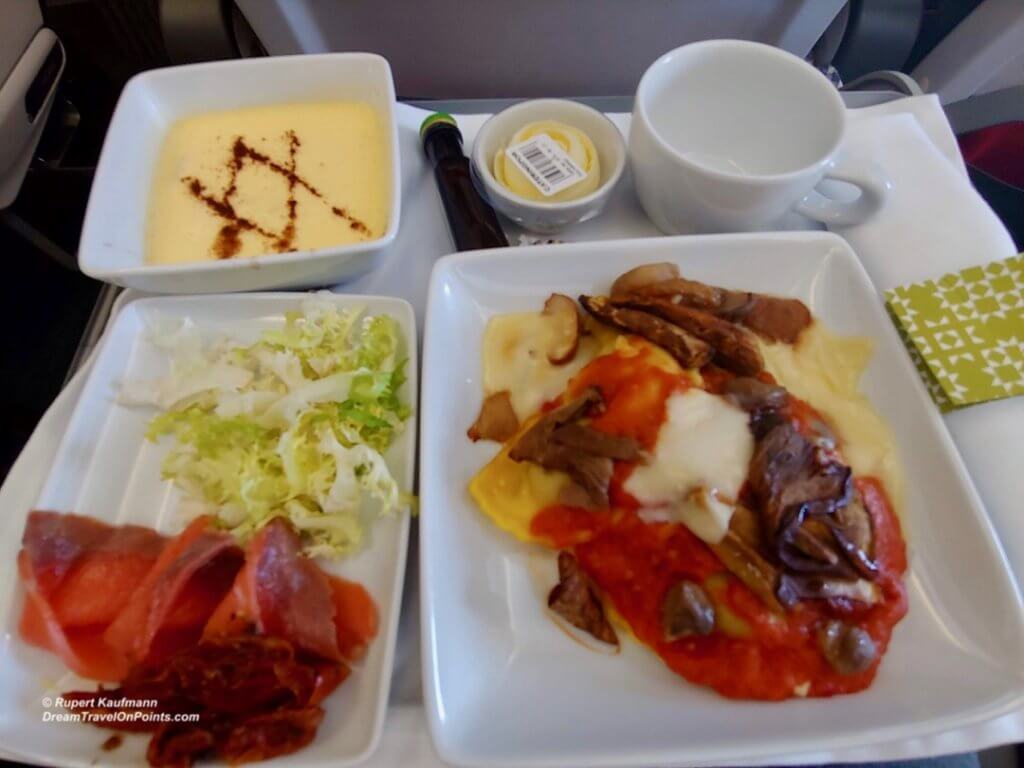 Review TAP Air Portugal Business Class shorthaul DreamTravelOnPoints